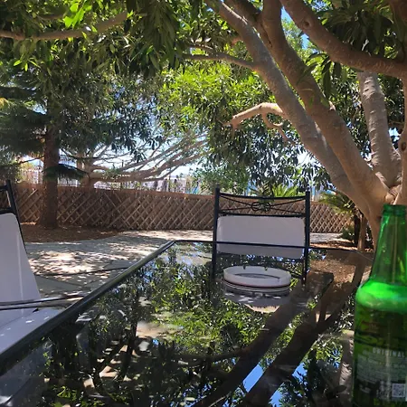 Beach House 50M From Glyfa Beach - Private Garden Lägenhet *