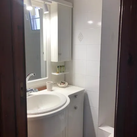 Beach House 50M From Glyfa Beach - Private Garden *
