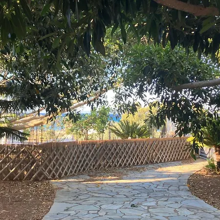 House 50m From Glyfa In Paros - Spacious 2br With Private Garden * Aspro Chorio